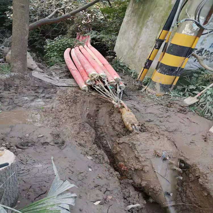 岳池拖拉管